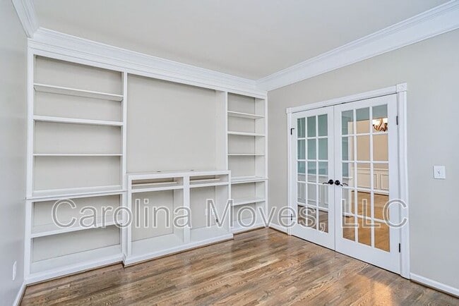 Building Photo - 317 Waterton Way