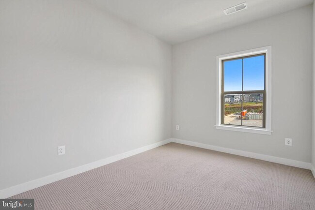 Building Photo - 6004 Stoneroller St