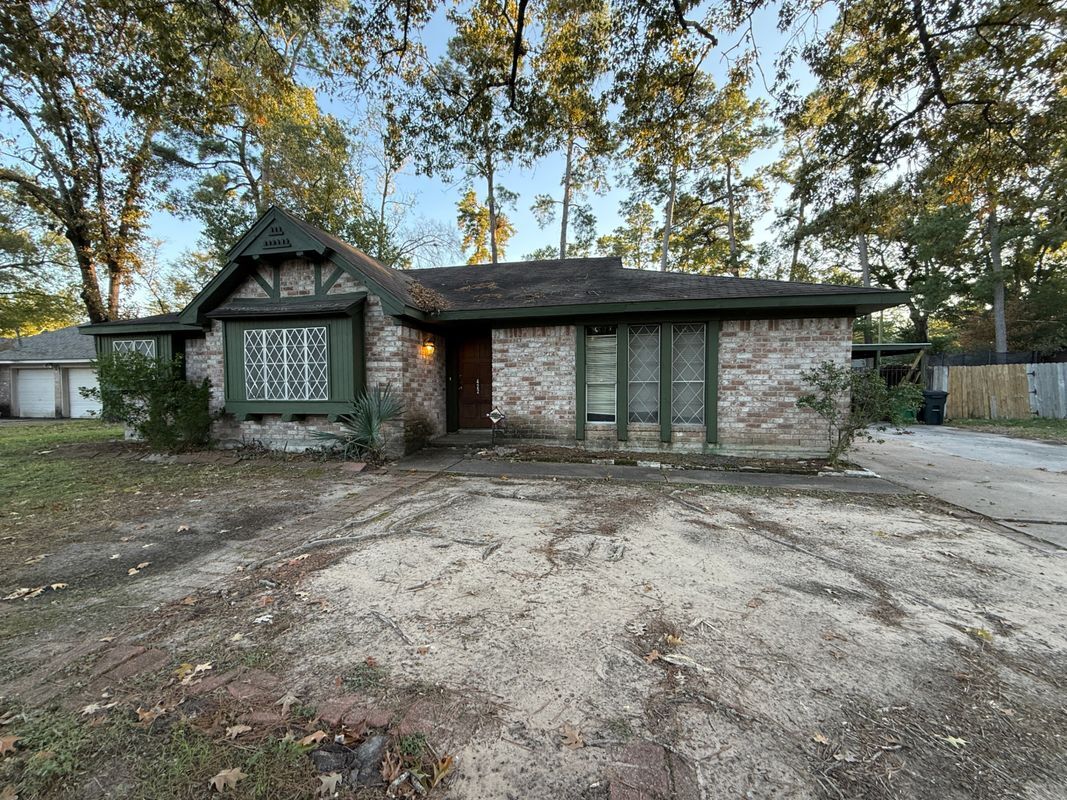 Building Photo - 422 Gamewood Dr