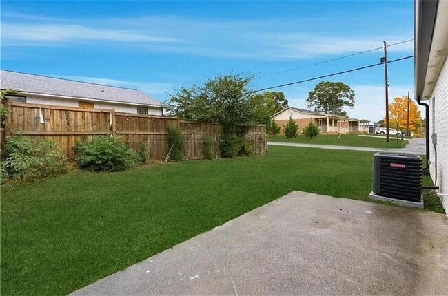 Building Photo - 10 Hawk Rd NW