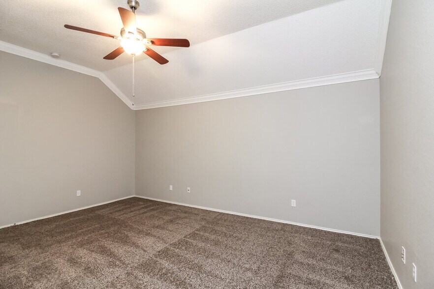 Building Photo - 2338 Liles Ln
