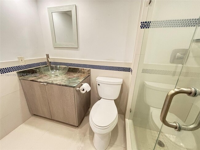 Building Photo - 400 South Pointe Dr