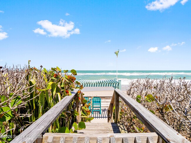 Building Photo - 4995 S Hwy A1A