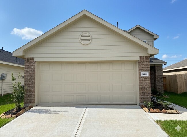 Building Photo - 18922 Western Fls Ct