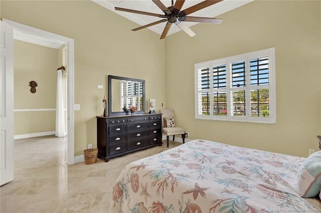 Building Photo - 2434 SW Island Creek Trail