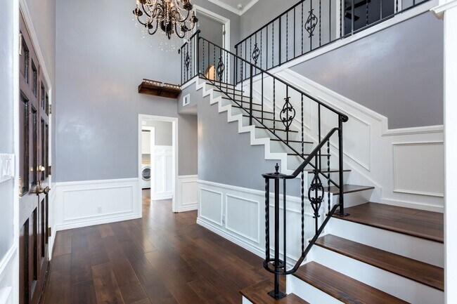 Building Photo - Georgian Colonial in Mt Helix