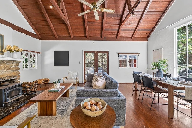 Building Photo - 11 Southbank Rd