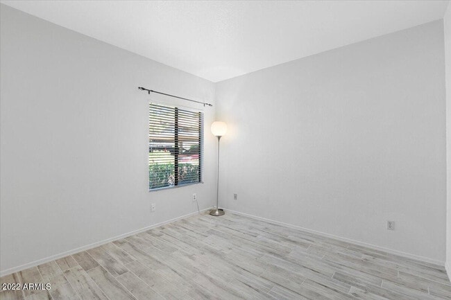 Building Photo - 9600 N 96th St