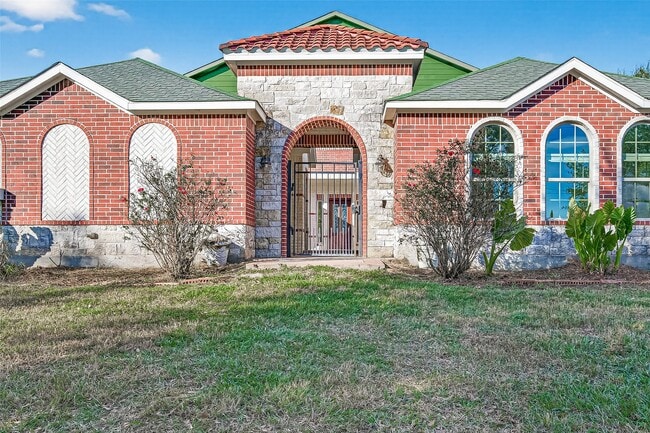 Building Photo - 24518 FM 1462