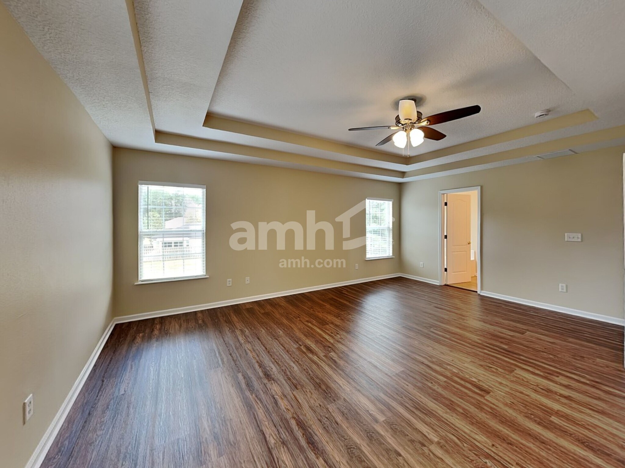 Building Photo - 325 Van Gogh Cir