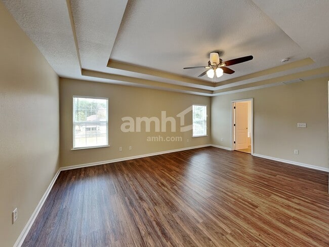 Building Photo - 325 Van Gogh Cir