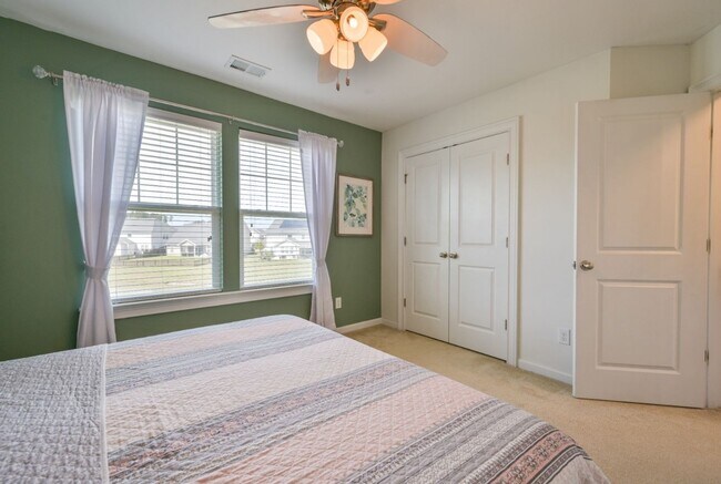 Building Photo - 430 Spectrum Rd