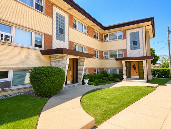 Building Photo - 7562 N Waukegan Rd