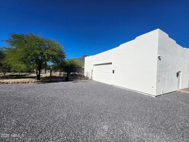 Building Photo - 40612 N 28th St