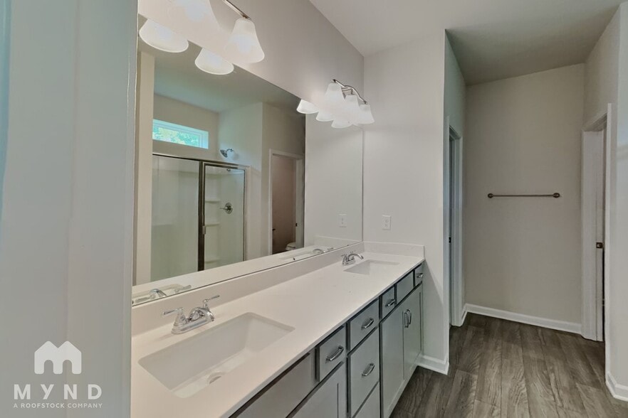 Building Photo - 7130 Amberhouse Dr