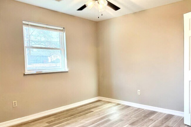 Building Photo - 3509 Sierra Madre