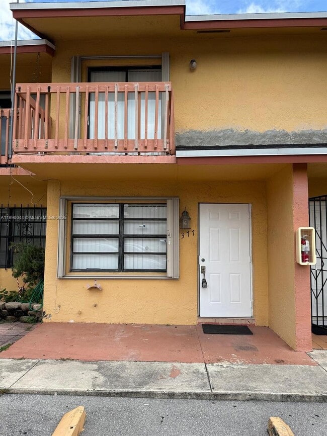 Building Photo - 2377 W 66th Pl