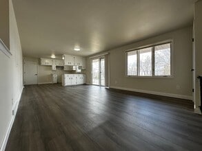 Building Photo - 2746 Nicolet Dr