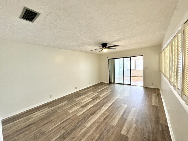 Building Photo - WATER FRONT PROPERTY!!!!!