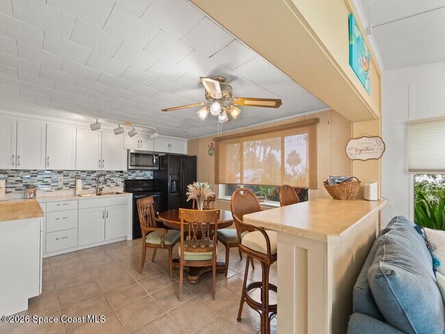 Building Photo - 13485 N Indian River Dr