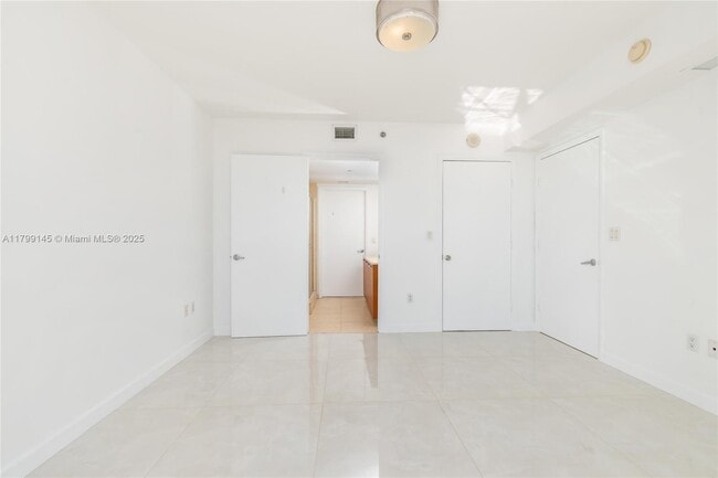 Building Photo - 50 Biscayne Blvd