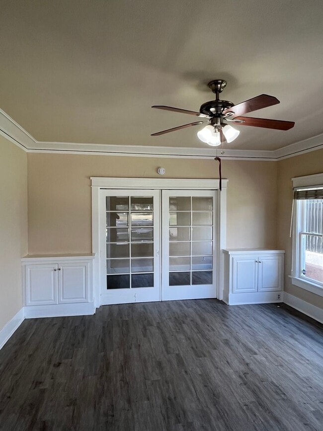 Building Photo - Spacious Studio with Balboa Park Views