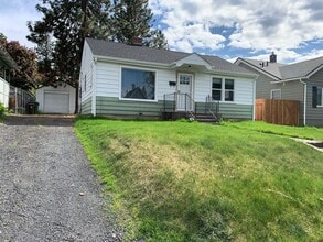 Building Photo - Cute 2 Bedroom Home in Perry District!