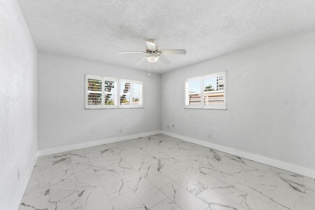 Building Photo - 1245 79th St S