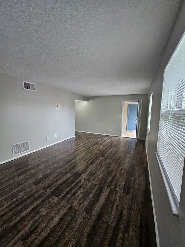 Interior Photo - The Cove on Tazewell