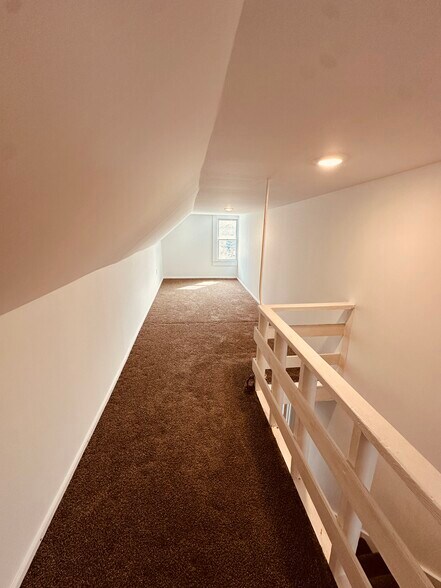 Building Photo - 96-98 Durnan St