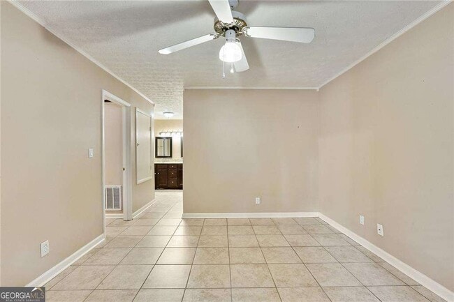 Building Photo - 2949 Torreya Way SE