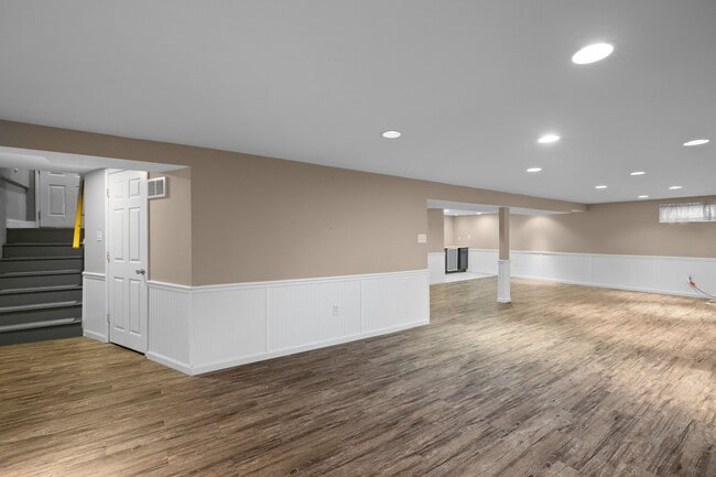 Building Photo - 4164 Kettler Rd