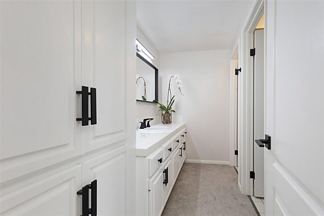 Building Photo - 232 S La Esperanza