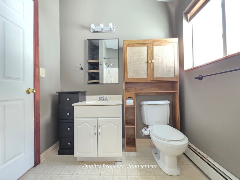 Building Photo - 116 Pine Trail