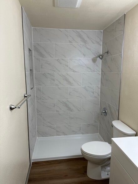 Building Photo - 17119 Coronado St