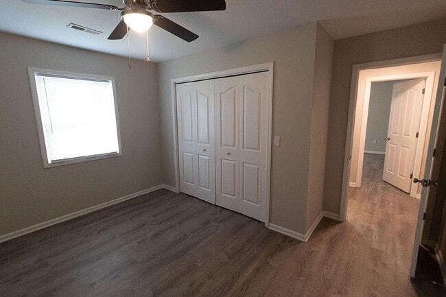 Building Photo - 4836 Meadow Lark Ln