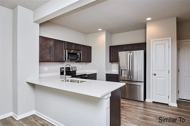 Building Photo - 828 Oakmont Pl