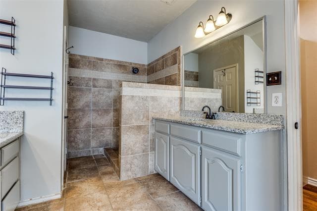 Building Photo - 1302 Lombardy Way