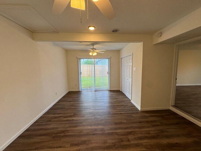 Building Photo - Fall Into Savings – Rent Reduced & ½ Off Y...