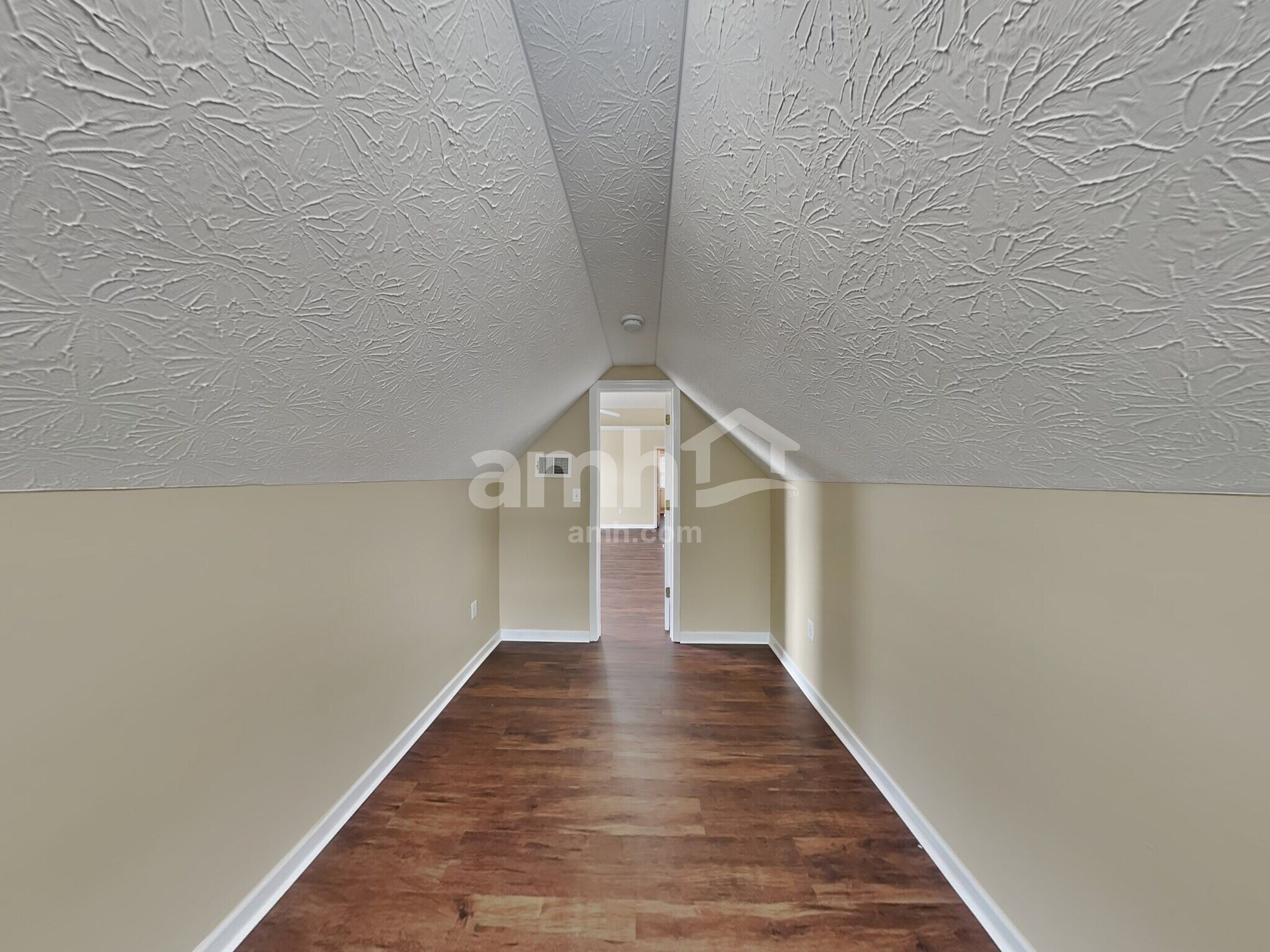 Building Photo - 279 La Salle Ct