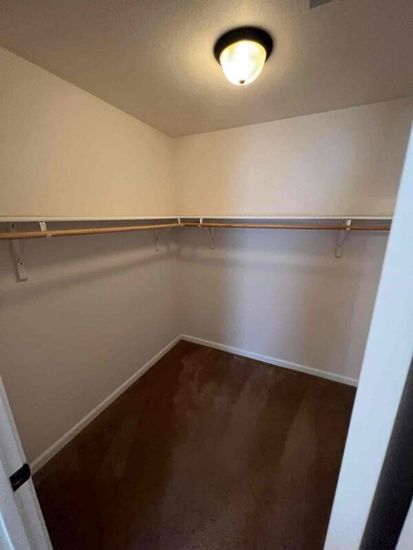 Building Photo - 138 Vernon St