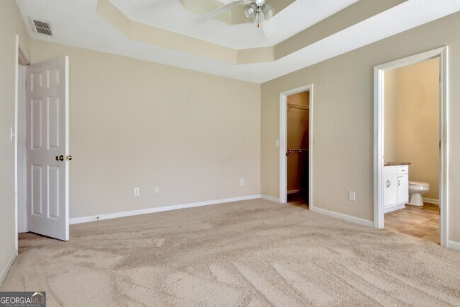 Building Photo - 45 Paces Landing Dr