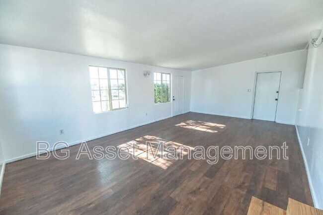 Building Photo - 1428 Monterey St