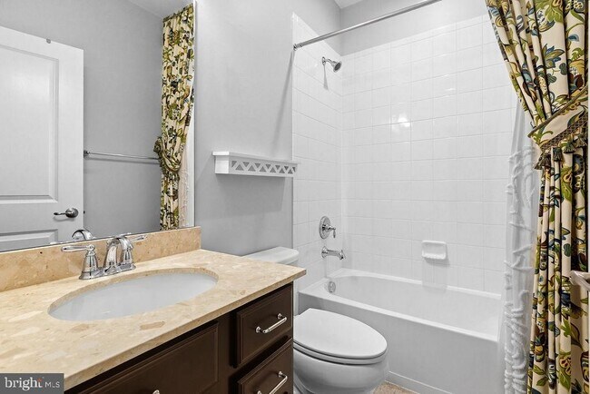 Building Photo - 7420 Brunson Cir