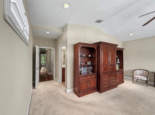 Building Photo - 8390 Big Acorn Cir