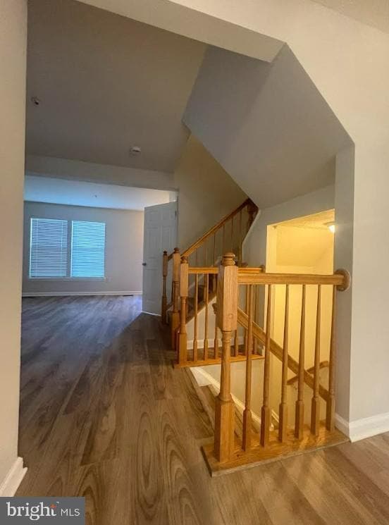 Building Photo - 225 Foxmanor Ln