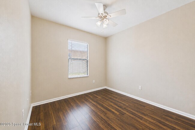 Building Photo - 551 Loxley Ct