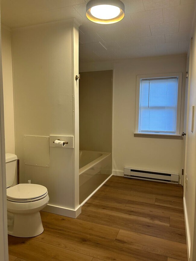 Building Photo - 12635 Williamsport Pike