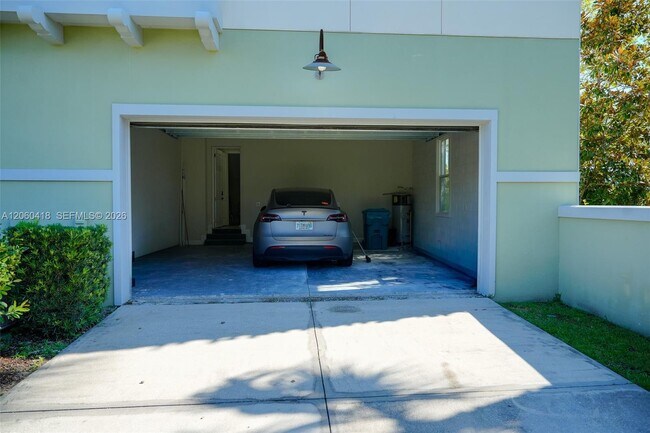 Building Photo - 8282 Tavistock Lakes Blvd