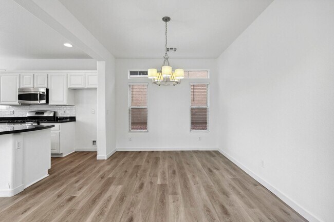 Building Photo - Beautiful Providence 3 Bedroom + Loft Home